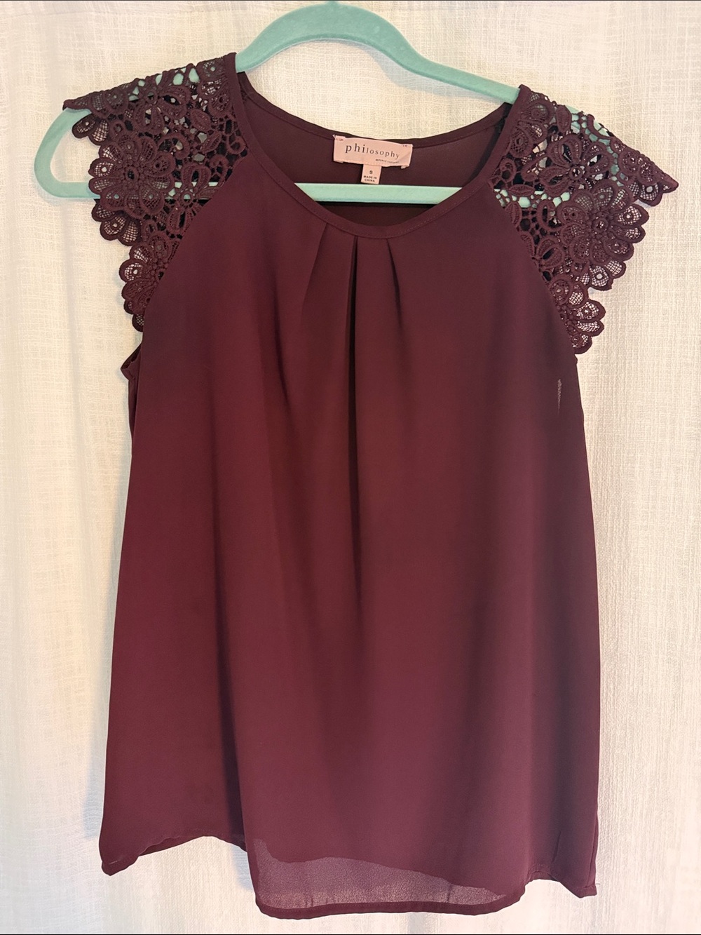 Philosophy Burgundy Lace-Sleeve Pleated Front Camisole